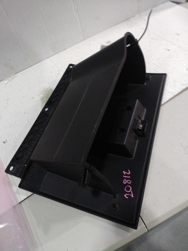 2015 Ford Expedition Black Glove Box OEM Used Part NJ25-20812-510906