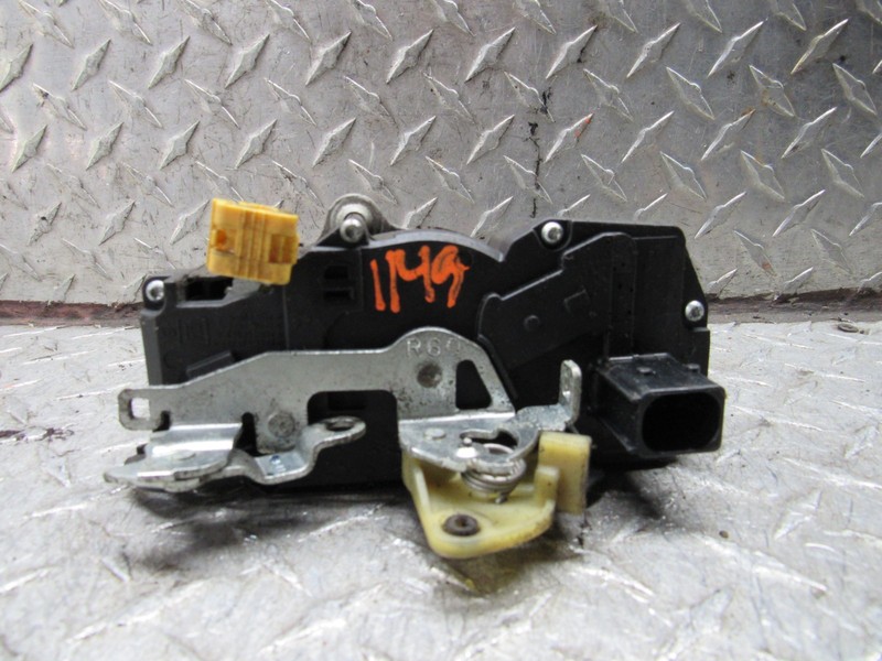 2005 PONTIAC GRAND PRIX RIGHT PASSENGER REAR DOOR LATCH LOCK ACTUATOR 3.8L 6CYL