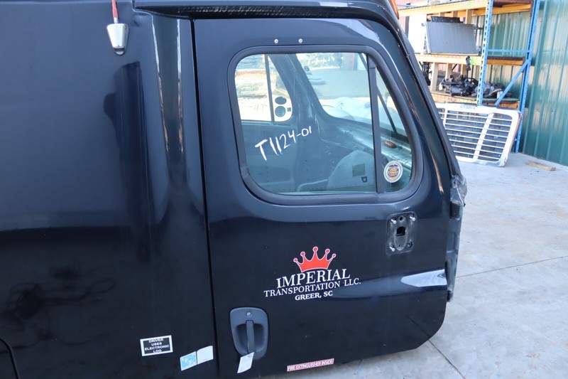 08-17 FREIGHTLINER CASCADIA 125 FRONT RIGHT PASSENGER DOOR BLACK COMPLETE OEM