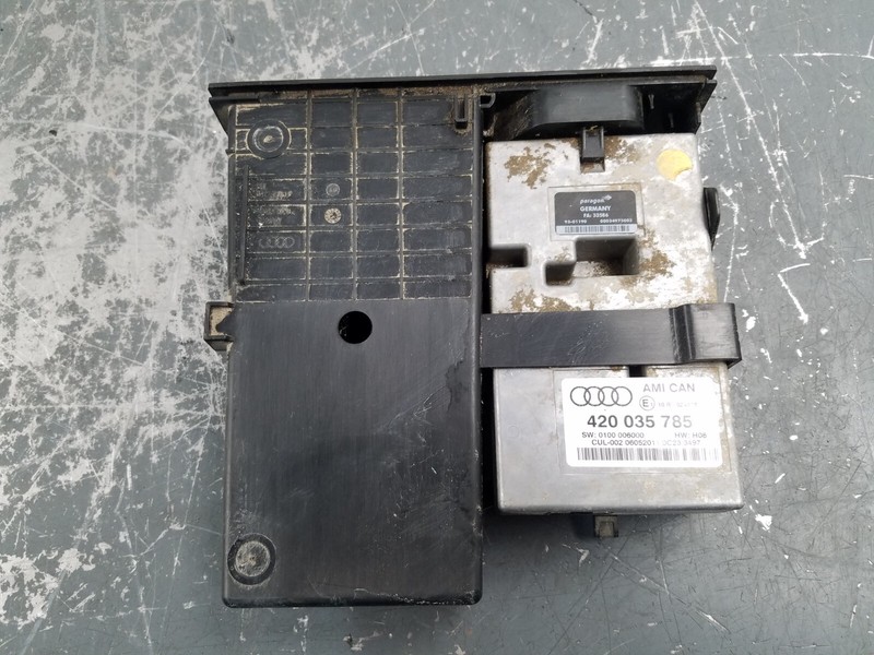2010 Audi R8 Spyder V10 Radio Media Interface Module #0644 X6