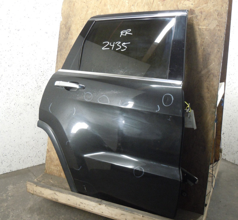 2011-2022 Jeep Grand Cherokee Rear Door Assembly Passenger Right Electric OEM