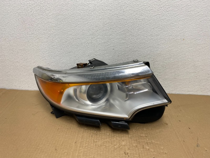 2011 to 2014 Ford Edge Front Right Passenger Headlight Halogen Oem AC3811 DW