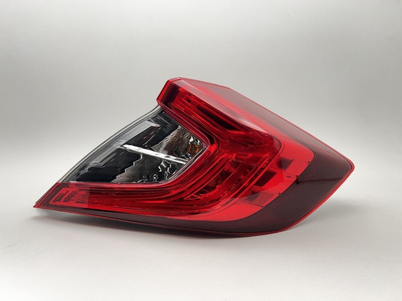 2016-21 HONDA CIVIC RIGHT TAILLIGHT QUARTER MOUNTED 1.5L AT FWD 126K EX-T 62984