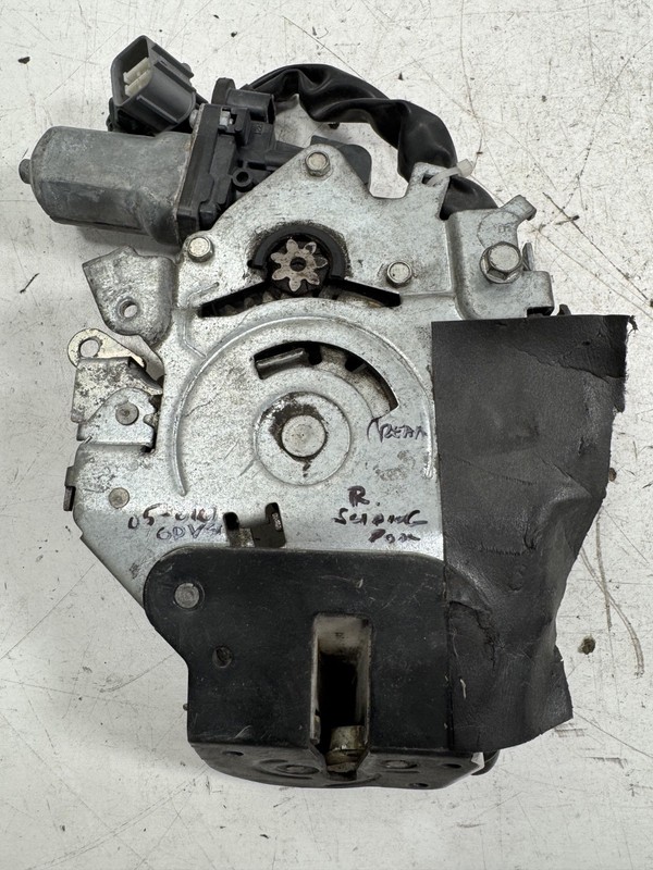 05-010 Honda Odyssey Rear Right Sliding Door Power Lock Latch 72610-SHJ-A22 OEM