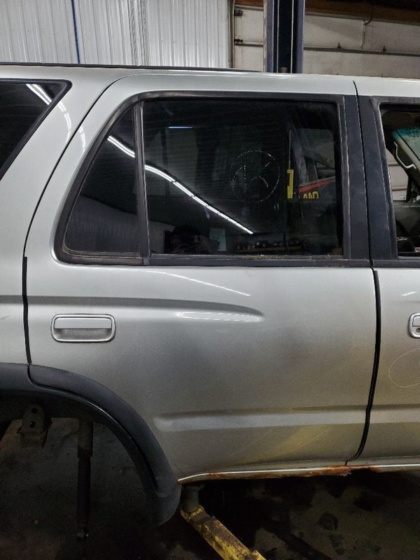 Passenger Rear Side Door SR5 Privacy Tint Glass Fits 96-02 4 RUNNER 297393