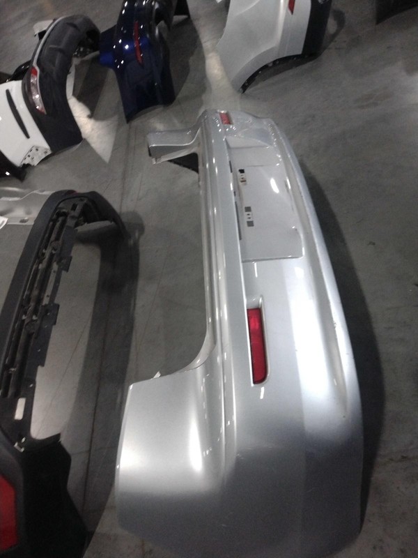 2015 Mitsubishi Lancer OEM Silver Rear Bumper Assembly Good Condition 6410A883