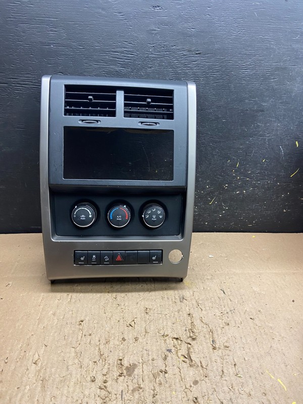 2008 to 2012 Jeep Liberty Dash Climate Temperature Control Radio Bezel T8321 DG