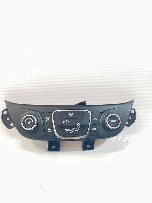 2019 Equinox Ac Heater control panel Light Scatches 84422503