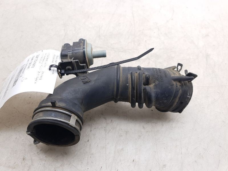 12-16 17 18 TOYOTA PRIUS C TWO 1.5L 4CYL AIR CLEANER RESONATOR TUBE ASSEMBLY