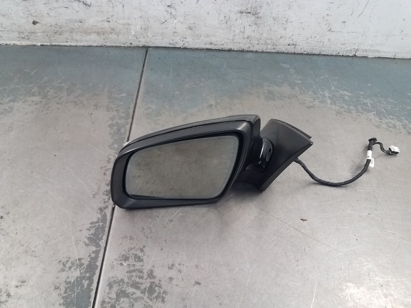 2009 Mercedes AMG C 63 Left Driver Side Mirror / Turn Signal #72909 X5