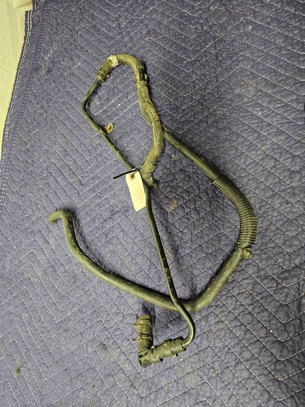 2011-2014 Ford Mustang 3.7L Radiator Coolant Pipe Hose