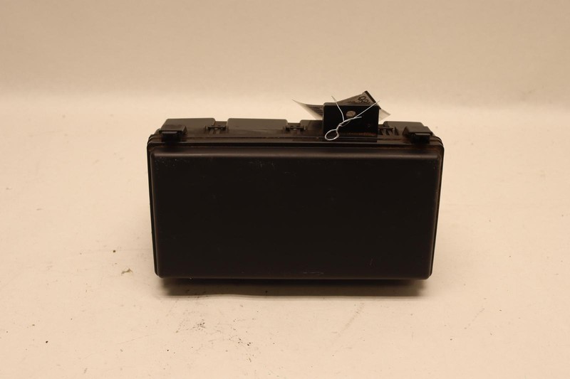 2014-2016 ACURA MDX SH-AWD ENGINE COMPARTMENT POWER JUNCTION FUSE BOX OEM