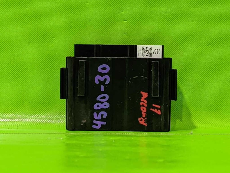 16 17 ACCORD ENGINE FUSE RELAY BOX OEM 4580-30