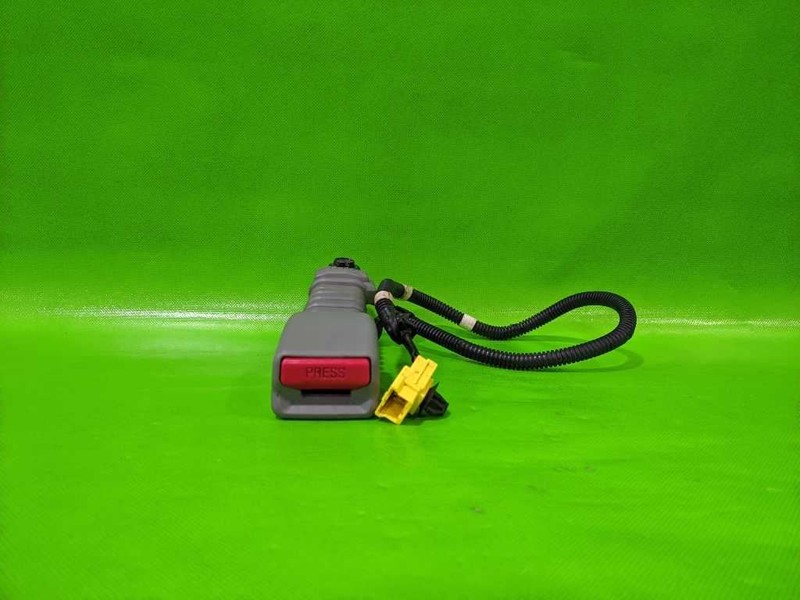 03-09 SORENTO AT EX PASSENGER RIGHT FRONT SEAT BELT BUCKLE OEM 2271-74