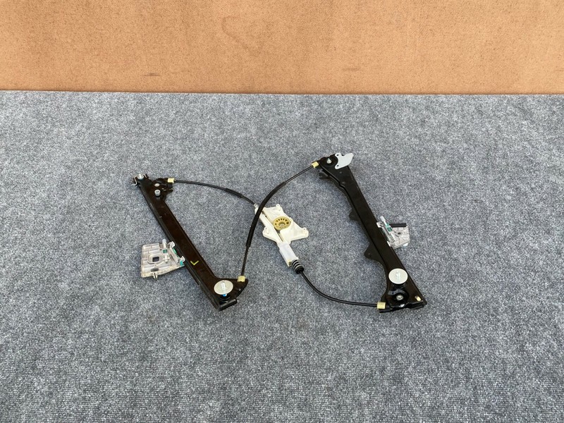INFINITI Q60 2017-2020 OEM LEFT DRIVER DOOR WINDOW REGULATOR. 35K