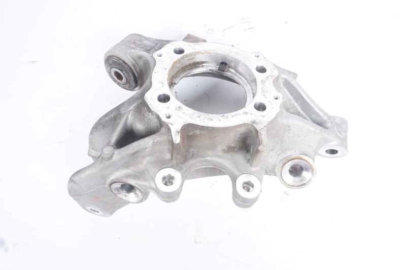 11 - 18 Porsche Cayenne 958 Rear Left Driver Spindle Knuckle Hub Housing OEM