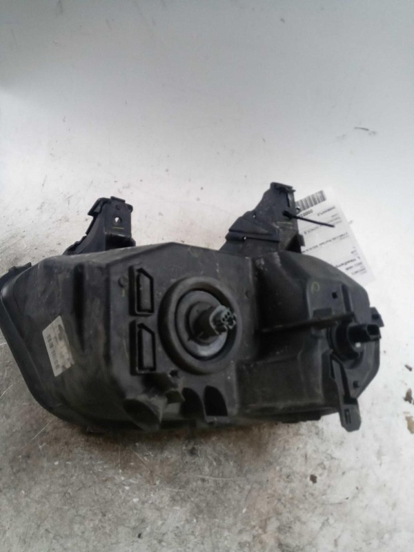 2011 Chevrolet HHR Left Headlight Assembly OEM 200245 Used 77K Miles