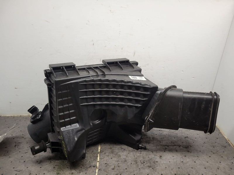 Air Cleaner 3.6L Fits 12-16 LACROSSE 1619678