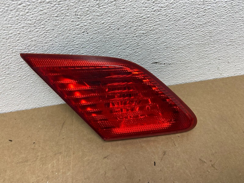 2003 to 2004 Toyota Avalon Left Driver LH Side Inner Tail Light OEM AC1324 LK