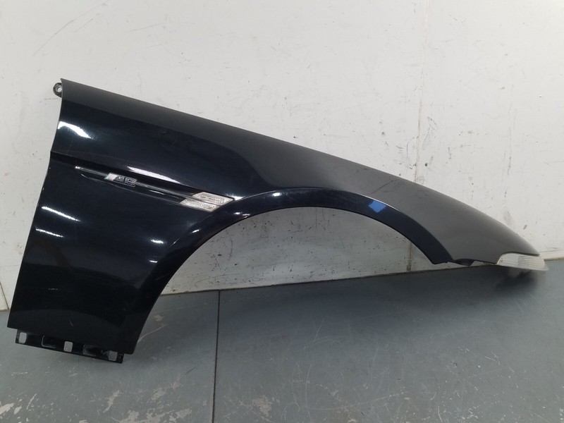 2006 BMW M6 E63 Right Passenger Fender / Turn Signal Light #7640 G7
