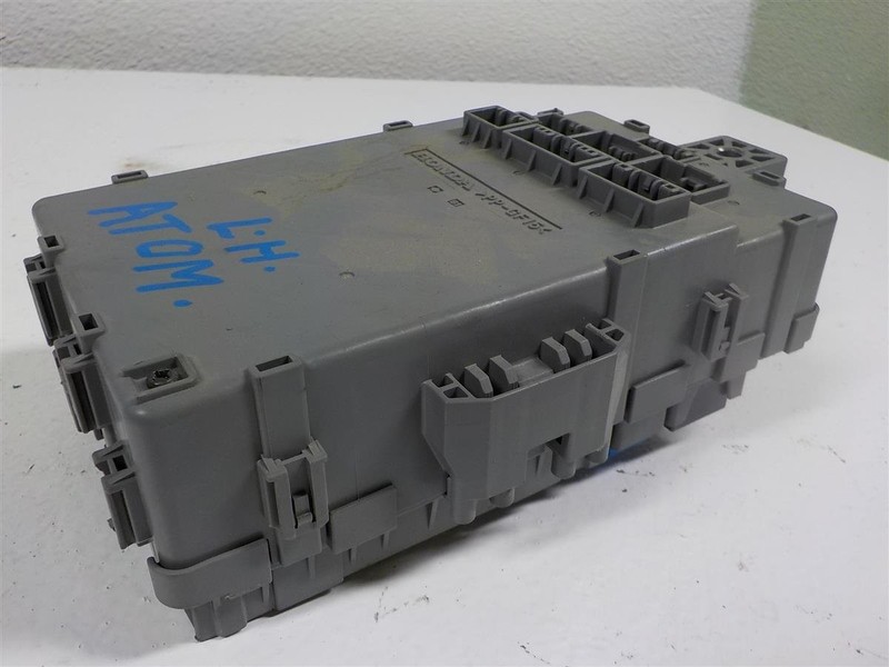 2014-2017 Honda Odyssey Cabin Room Inside Fuse Box 38200-Tk8-A04 38200Tk8a04