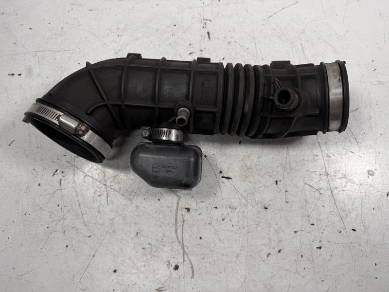 07-011 Honda Element Air Flow Tube Assembly 17228-PZD-A10 OEM