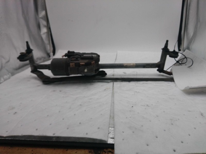 2009 Volkswagen Jetta Wiper Motor OEM 1K1955119B 62K Miles White