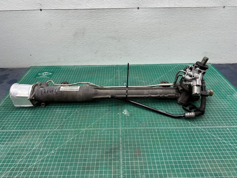 11-14 Volkswagen Touareg 3.6L V6 POWER STEERING RACK AND PINION OEM