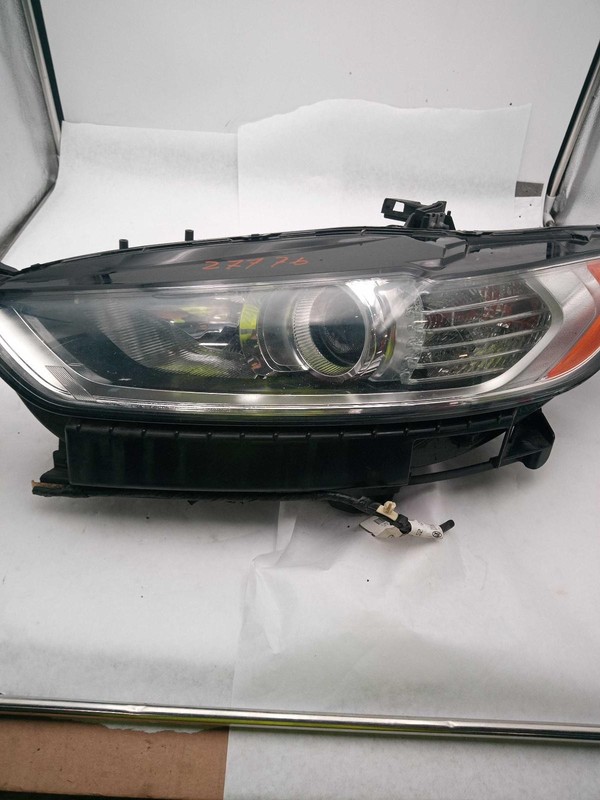 2016 Ford Fusion Left Headlight Assembly Blue 194784 107k Miles Used