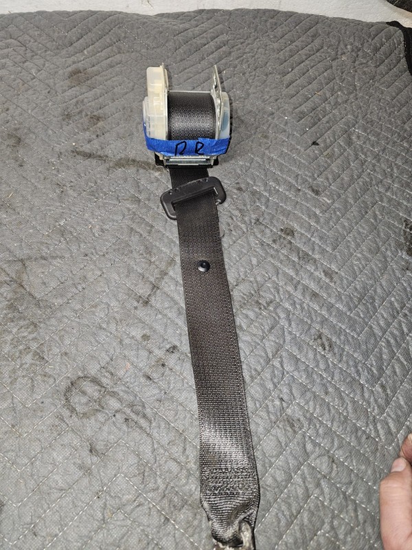 Left or Right Rear Seat Belt Retractor Fits 2007-2014 Ford Mustang Coupe