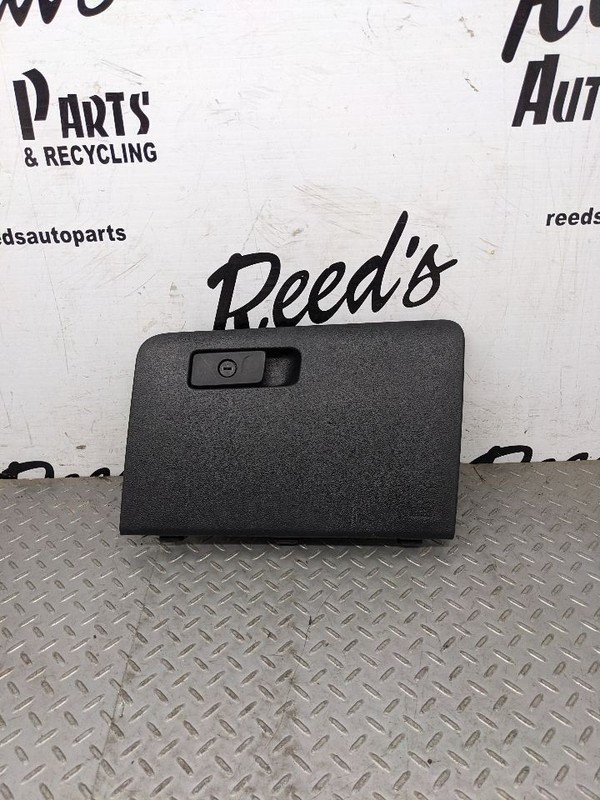 2014-2018 Jeep Cherokee Glove Box 1158014