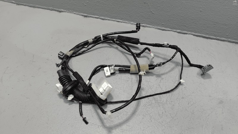 2017-2019 Honda CR-V EX EX-L Front Passenger Side Door Wire Wiring Harness OEM