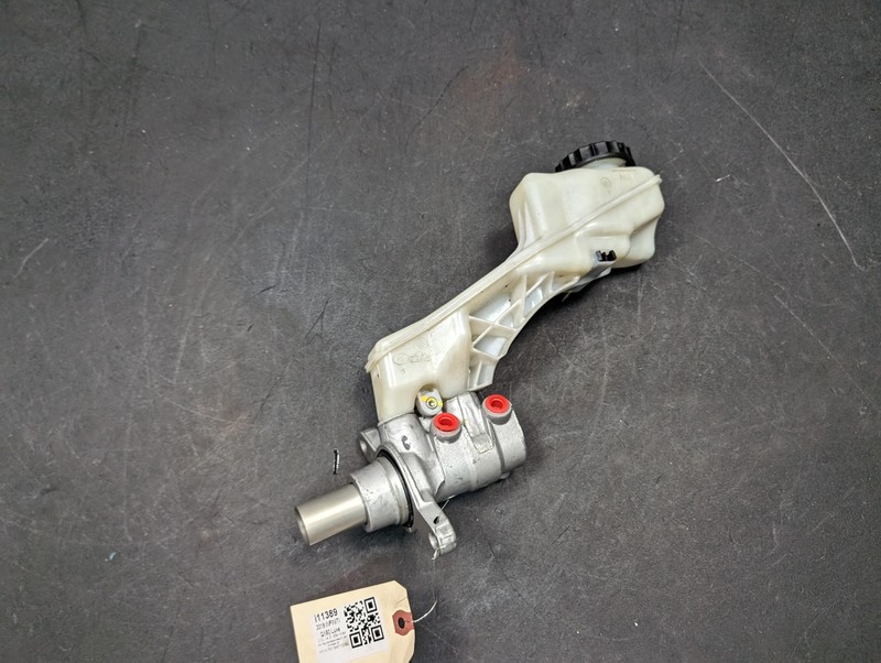 Brake Master Cylinder w/ Reservoir 2019 Infiniti QX50 D6010-5NA0A 2020 - 2024
