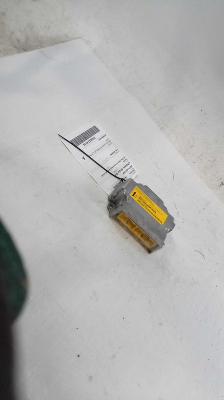 Used Air Bag Module fits: 2017 Mitsubishi Lancer Air Bag behind center dash fron