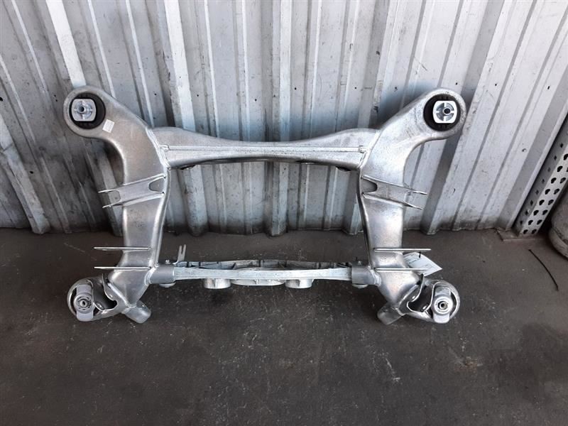 Mercedes 222 S450 S550 Rear Suspension Crossmember Cradle Sub Frame 2213500508
