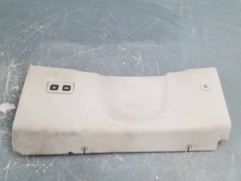 2010 Chevy Corvette C6 Grand Sport Lower Dash Knee Bolster #8250 D7