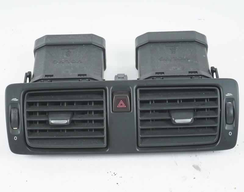 2006 2007 VOLVO C70 DASH CENTER AC HEATER AIR VENT W/ HAZARD SWITCH OEM