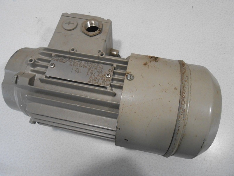 Siemens motor 1LA90634KA92-Z Eriangen 3PH D-91056 480V 60HZ 0.18 KW 0.52A 1705