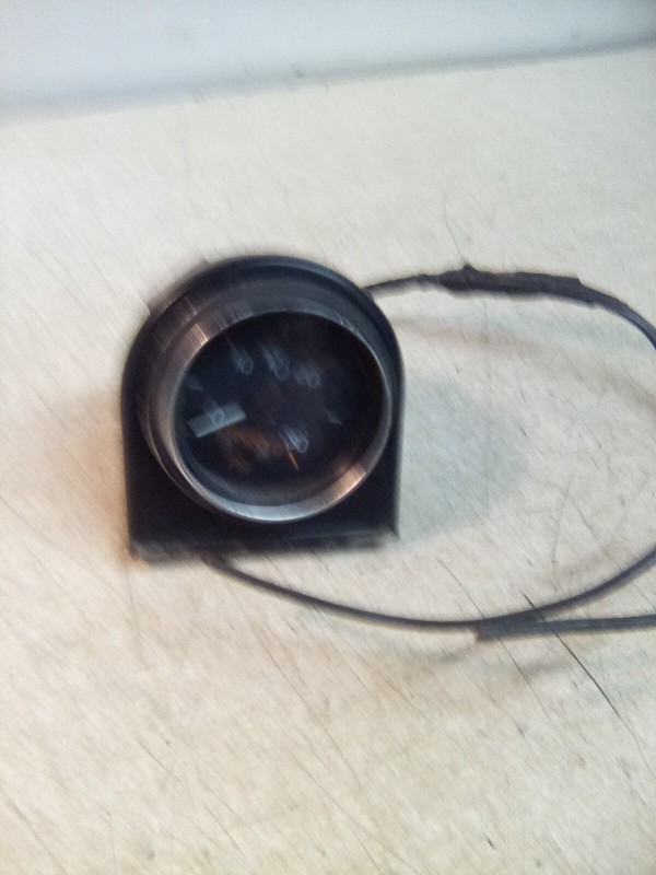 Volvo VNL 70301-0009 0-30 Manifold PSI Gauge W/ Mount