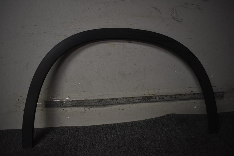 2015-2020 MERCEDES BENZ GLA 45 AMG WHEEL OPENING MOLDNG FACTORY OEM