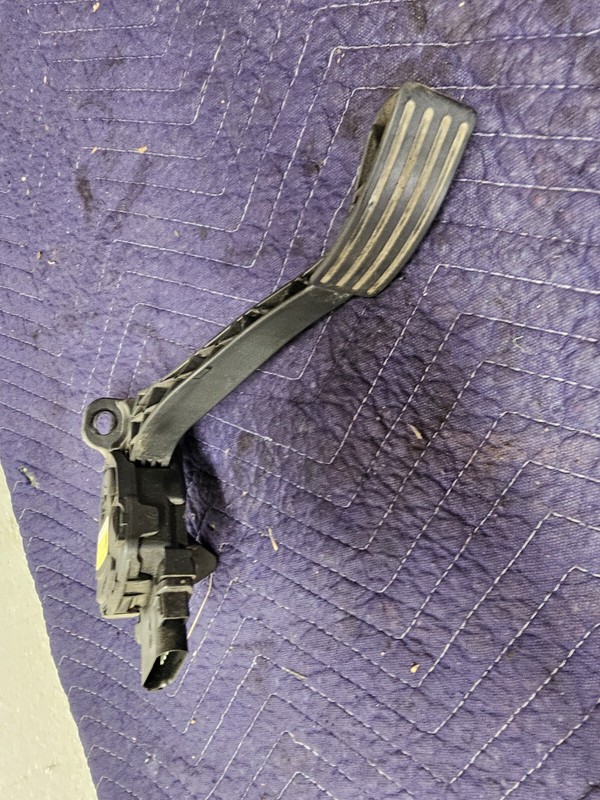 FORD TRANSIT CONNECT Throttle Accelerator Pedal 2013-2023