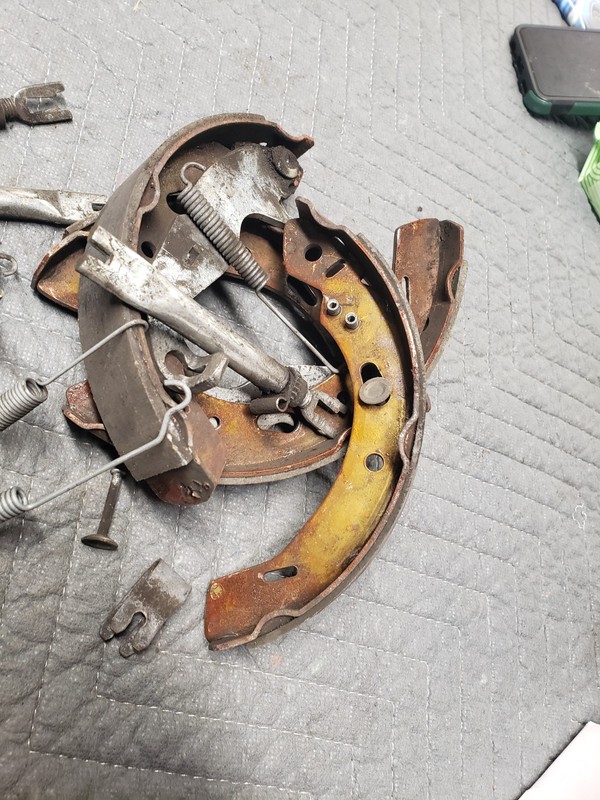 Rear Brakes Drum Fits 14-19 FIESTA 2080628