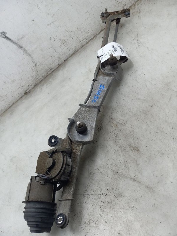 04 05 06 07 08 09 TOYOTA PRIUS FRONT WINDSHIELD WIPER MOTOR