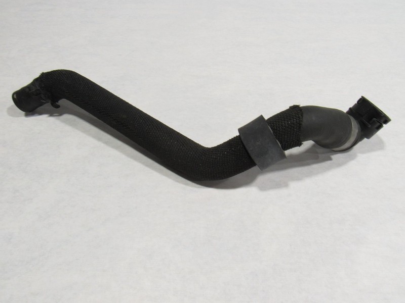 19-23 Mercedes A35 V177 2021 Oil Cooler Coolant Water Hose Pipe Line :A