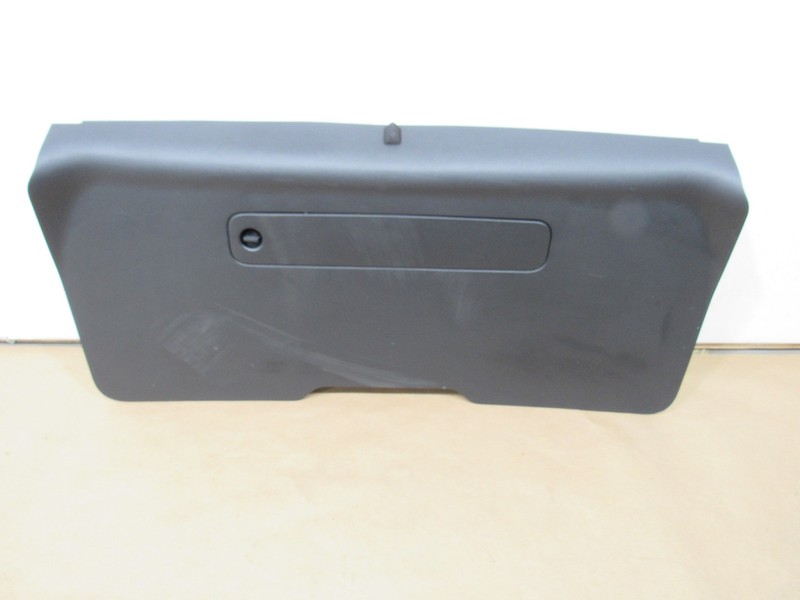 Land Range Rover Evoque 2023 Rear Trunk Tailgate Lid Cover Trim Panel 20-24 ;:A