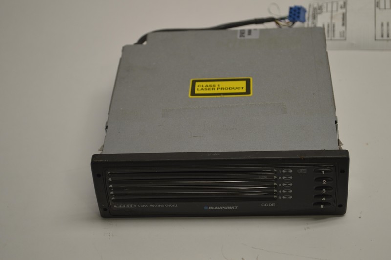 2003-2007 MASERATI QUATTROPORTE DASH CD CHANGER DISC PLAYER BLAUPUNKT OEM