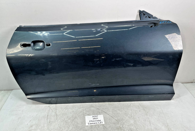 ✅ 16-24 OEM Chevrolet Camaro ZL1 Front Right Passenger Door Shell Gray GJI *