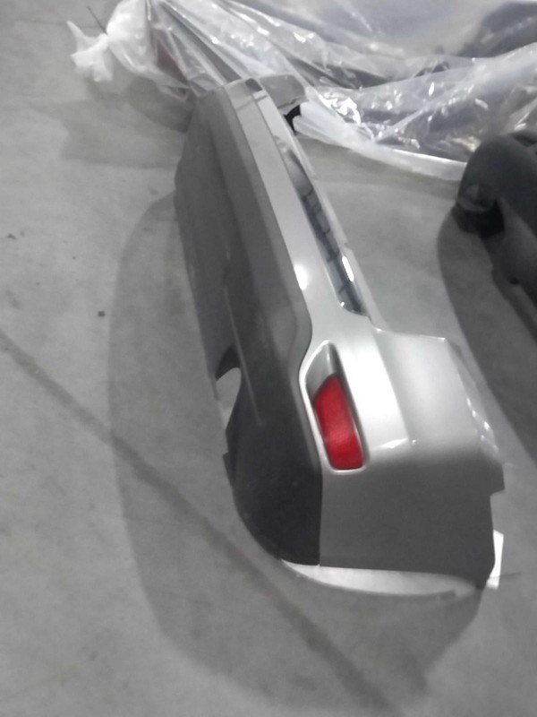 2015 Jeep Compass Silver Rear Bumper Assembly OEM 05116052AC 136K Miles