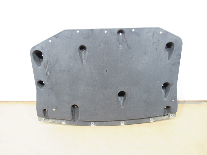 14-19 Maserati Quattroporte 2016 Rear Splash Shield Guard Skid Plate Cover ;:A
