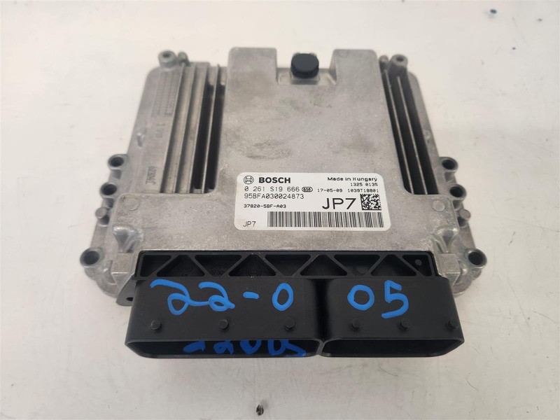 2017-2018 Honda Civic Type-R Engine Control Module 37820-5Bf-A03